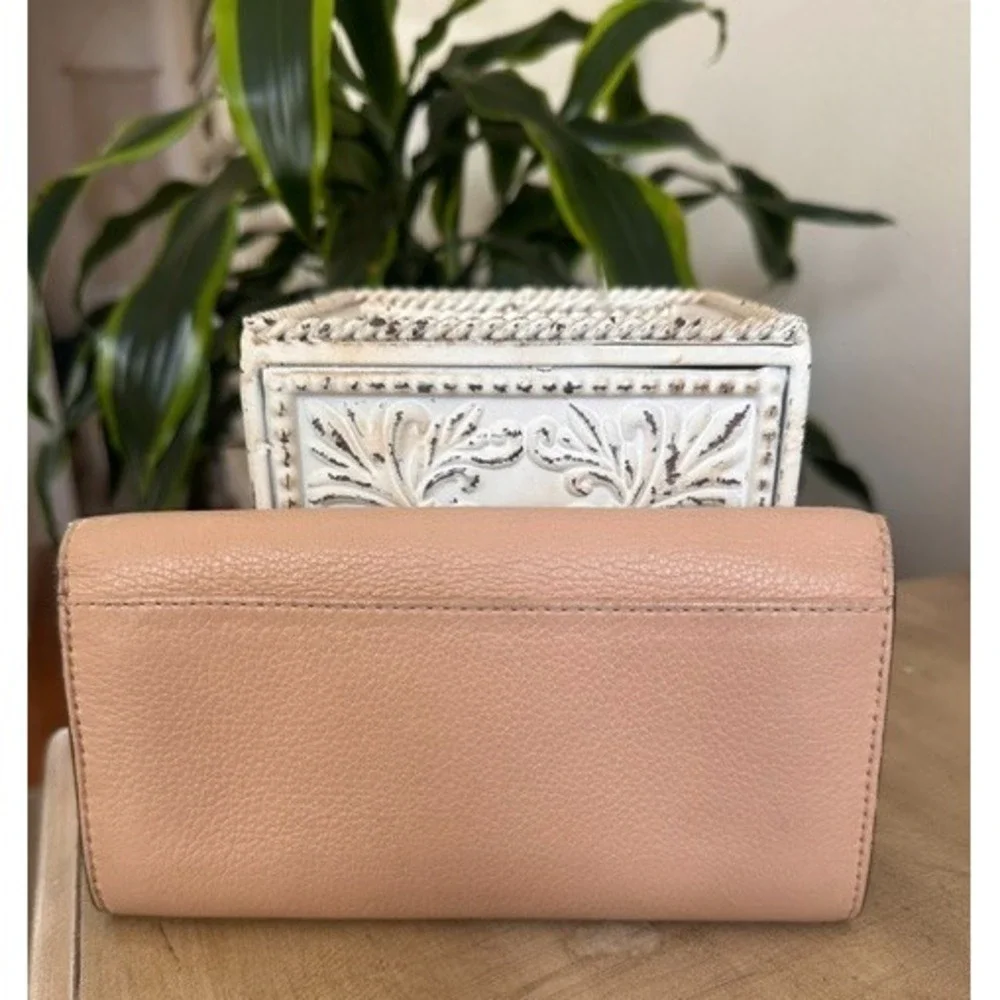 Michael Kors Fulton Flap Continental Light Tan Pebble Leather MK Wallet